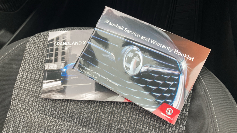 Vauxhall Grandland X 1.2 Turbo SE 5dr Petrol Hatchback